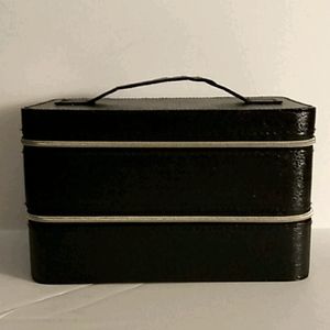 Black 2-tier Zipper Carrying Case